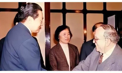 复方丹参颗粒丸说明书网复方丹参颗粒正确吃法用量知识网站,分享复方丹参颗粒丸说明书及用量大全